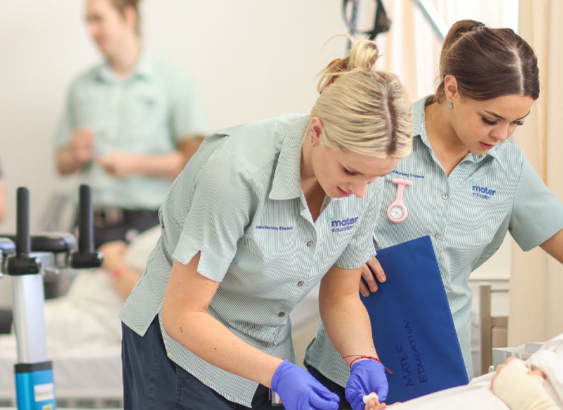 Mater Education students learning in a hospital setting