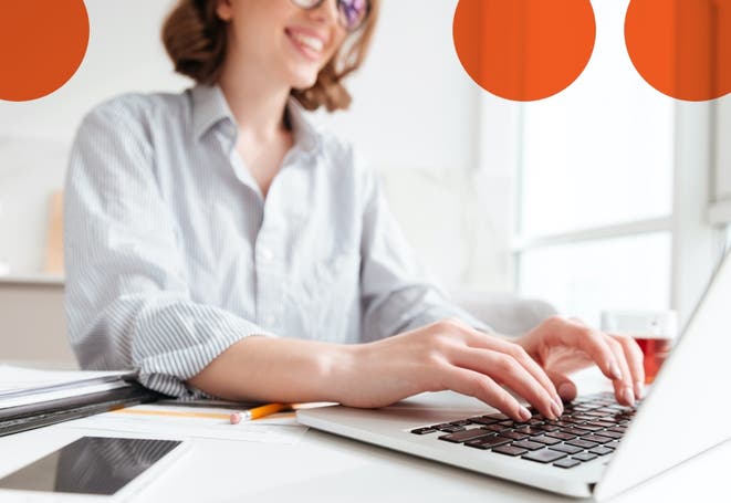 Kentico Xperience - woman entering content on laptop